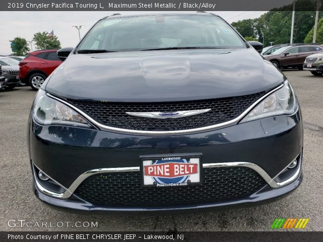 2019 Chrysler Pacifica Touring L in Maximum Steel Metallic