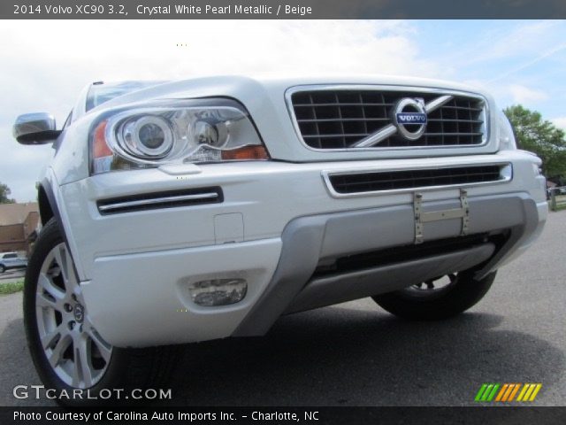 2014 Volvo XC90 3.2 in Crystal White Pearl Metallic