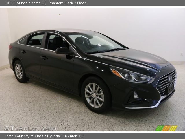 2019 Hyundai Sonata SE in Phantom Black