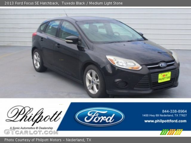 2013 Ford Focus SE Hatchback in Tuxedo Black