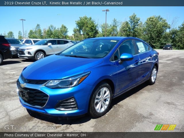 2019 Chevrolet Cruze LT in Kinetic Blue Metallic