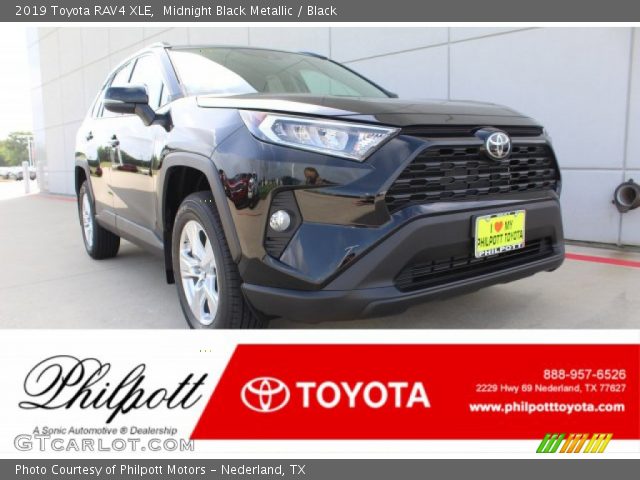 2019 Toyota RAV4 XLE in Midnight Black Metallic
