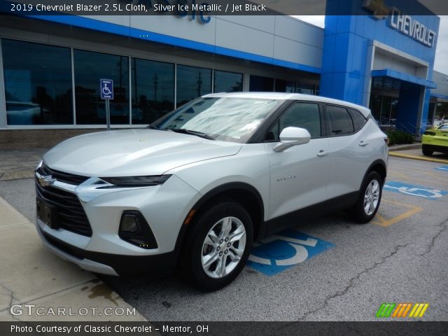 2019 Chevrolet Blazer 2.5L Cloth in Silver Ice Metallic