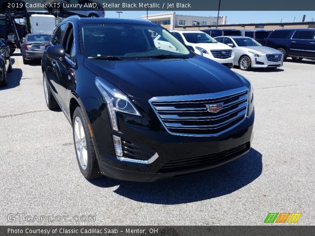 2019 Cadillac XT5 Luxury AWD in Stellar Black Metallic