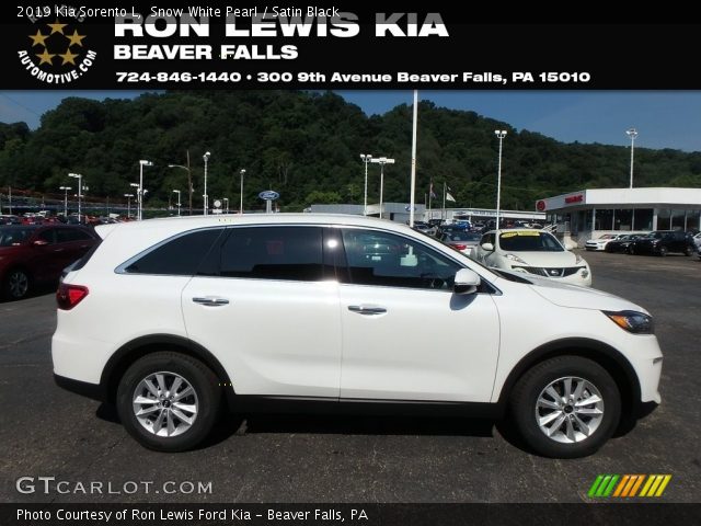 2019 Kia Sorento L in Snow White Pearl