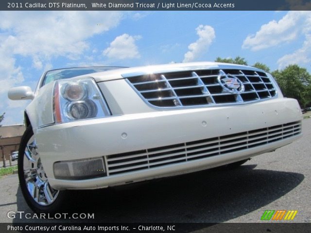 2011 Cadillac DTS Platinum in White Diamond Tricoat