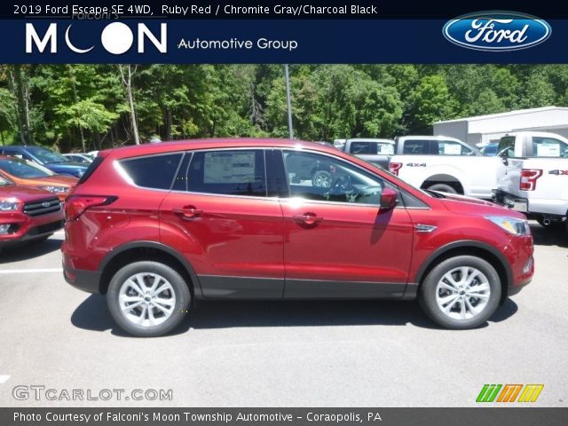 2019 Ford Escape SE 4WD in Ruby Red