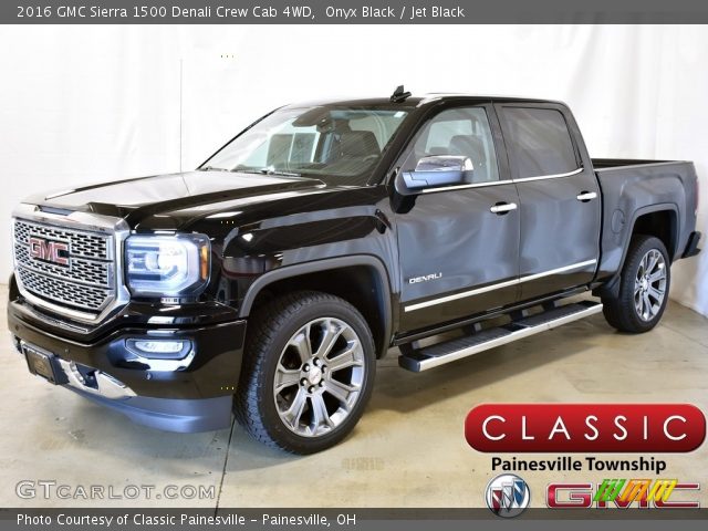 2016 GMC Sierra 1500 Denali Crew Cab 4WD in Onyx Black