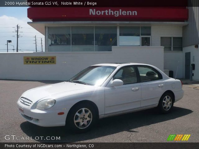 2000 Hyundai Sonata GLS V6 in Noble White