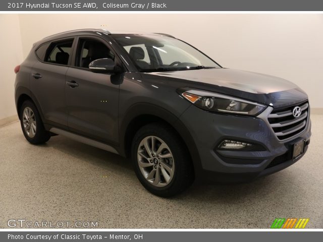 2017 Hyundai Tucson SE AWD in Coliseum Gray
