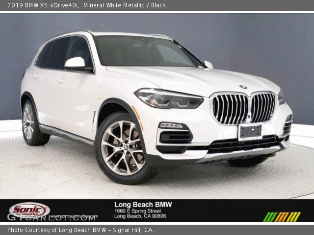 2019 BMW X5 xDrive40i in Mineral White Metallic
