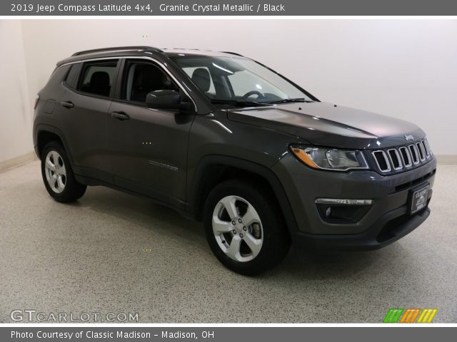 2019 Jeep Compass Latitude 4x4 in Granite Crystal Metallic