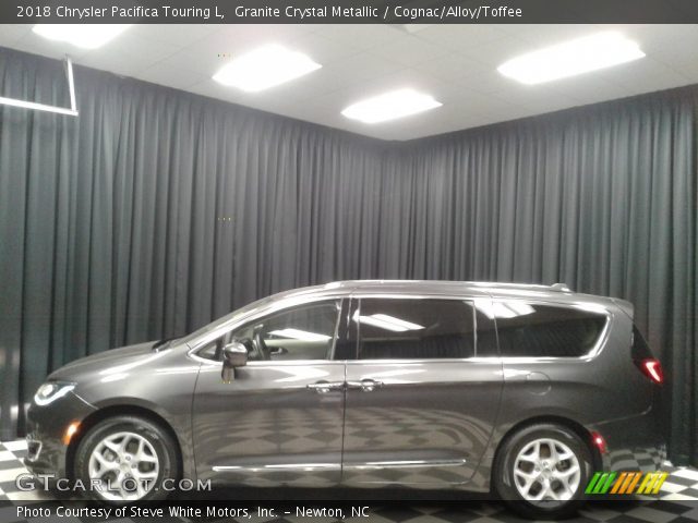 2018 Chrysler Pacifica Touring L in Granite Crystal Metallic