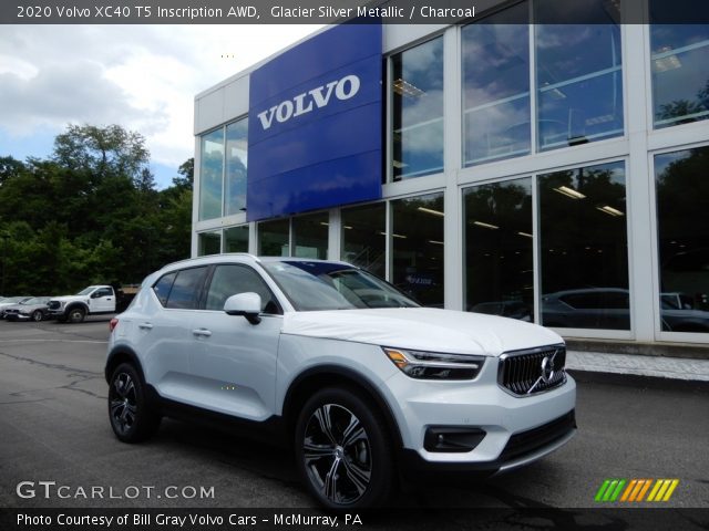 2020 Volvo XC40 T5 Inscription AWD in Glacier Silver Metallic