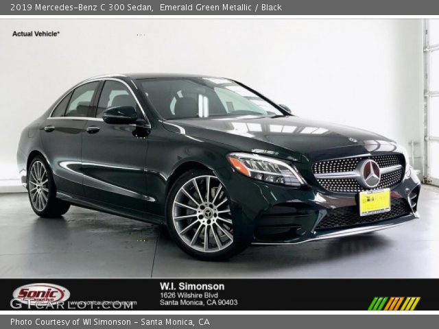 2019 Mercedes-Benz C 300 Sedan in Emerald Green Metallic