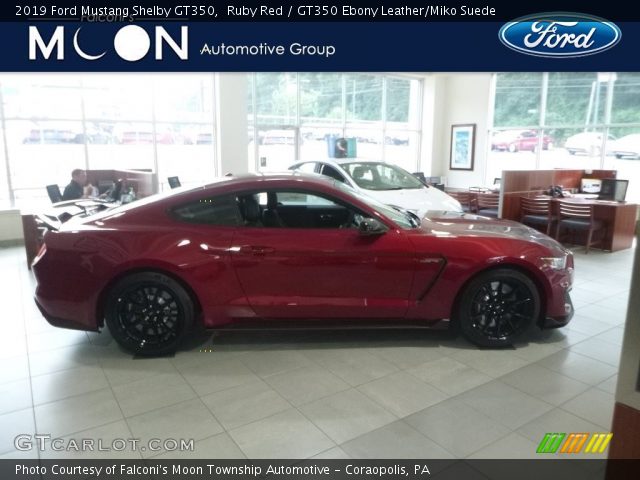 2019 Ford Mustang Shelby GT350 in Ruby Red