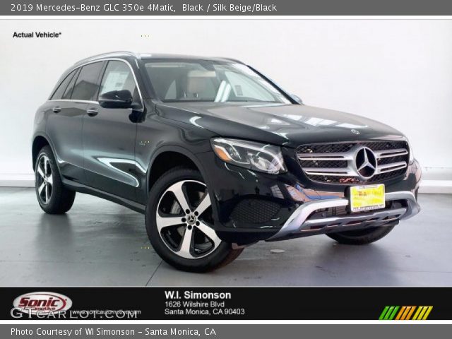 2019 Mercedes-Benz GLC 350e 4Matic in Black