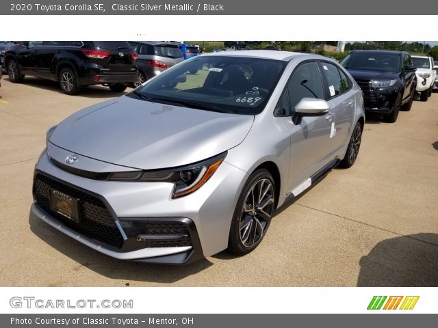 2020 Toyota Corolla SE in Classic Silver Metallic