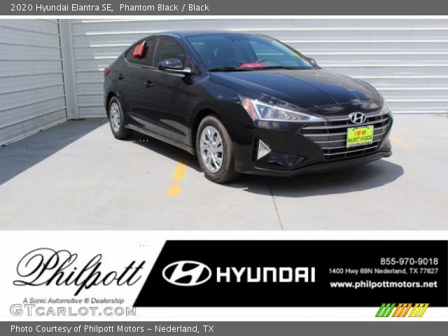 2020 Hyundai Elantra SE in Phantom Black
