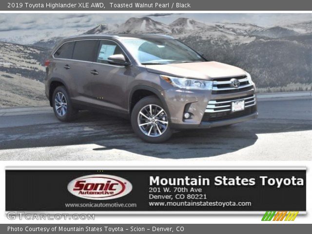 2019 Toyota Highlander XLE AWD in Toasted Walnut Pearl