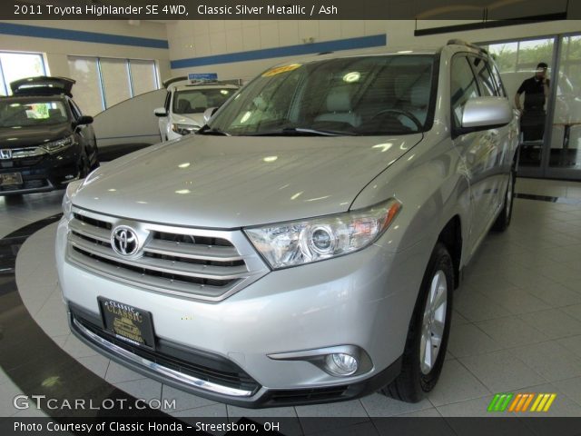 2011 Toyota Highlander SE 4WD in Classic Silver Metallic