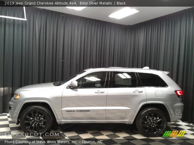 2019 Jeep Grand Cherokee Altitude 4x4 in Billet Silver Metallic