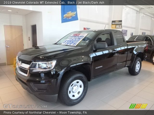 2019 Chevrolet Colorado WT Extended Cab in Black