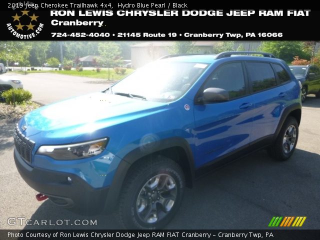 2019 Jeep Cherokee Trailhawk 4x4 in Hydro Blue Pearl