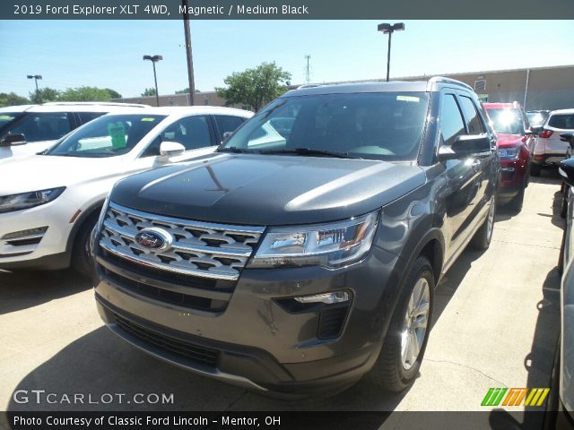 2019 Ford Explorer XLT 4WD in Magnetic