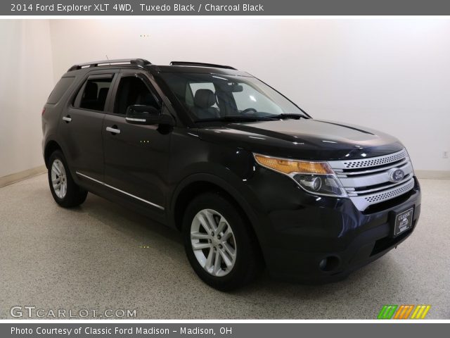 2014 Ford Explorer XLT 4WD in Tuxedo Black