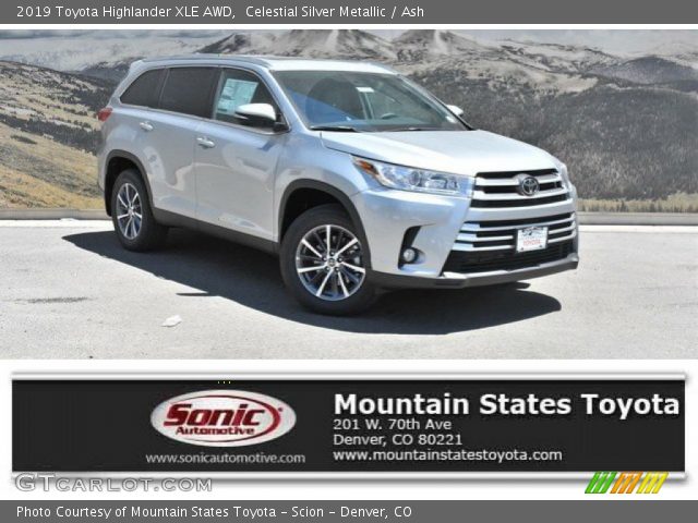 2019 Toyota Highlander XLE AWD in Celestial Silver Metallic
