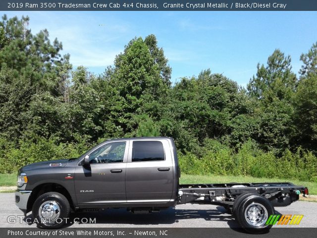 2019 Ram 3500 Tradesman Crew Cab 4x4 Chassis in Granite Crystal Metallic