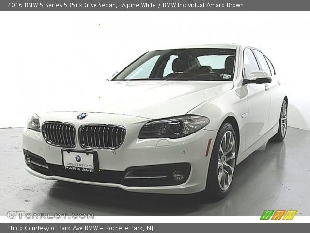 2016 BMW 5 Series 535i xDrive Sedan in Alpine White