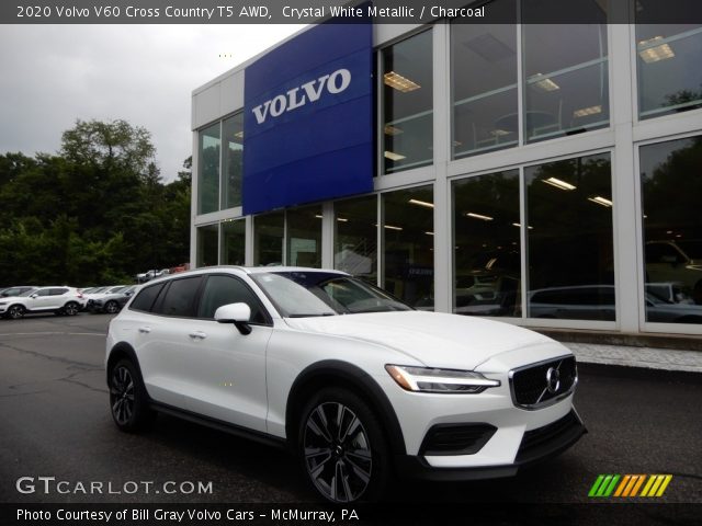 2020 Volvo V60 Cross Country T5 AWD in Crystal White Metallic