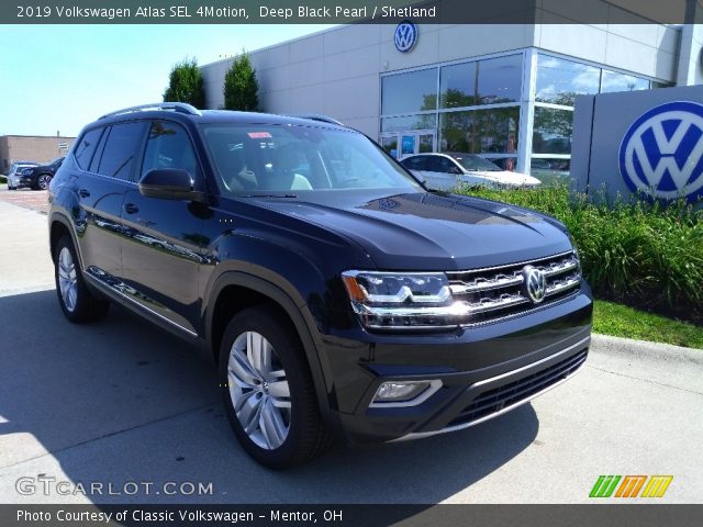 2019 Volkswagen Atlas SEL 4Motion in Deep Black Pearl