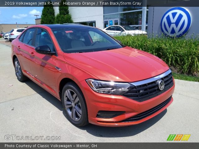 2019 Volkswagen Jetta R-Line in Habanero Orange