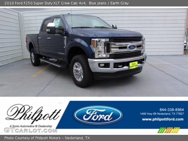 2019 Ford F250 Super Duty XLT Crew Cab 4x4 in Blue Jeans