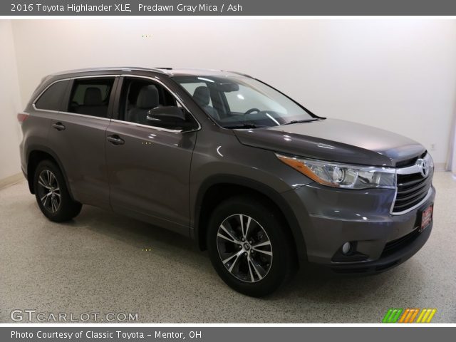 2016 Toyota Highlander XLE in Predawn Gray Mica