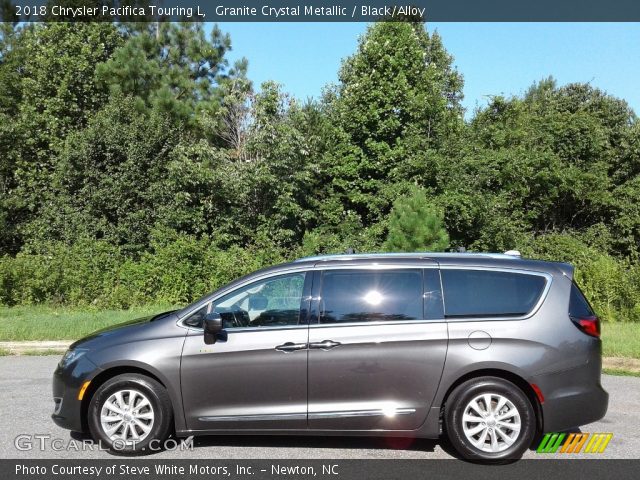 2018 Chrysler Pacifica Touring L in Granite Crystal Metallic