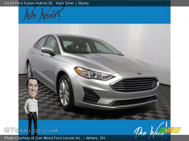 2019 Ford Fusion Hybrid SE in Ingot Silver