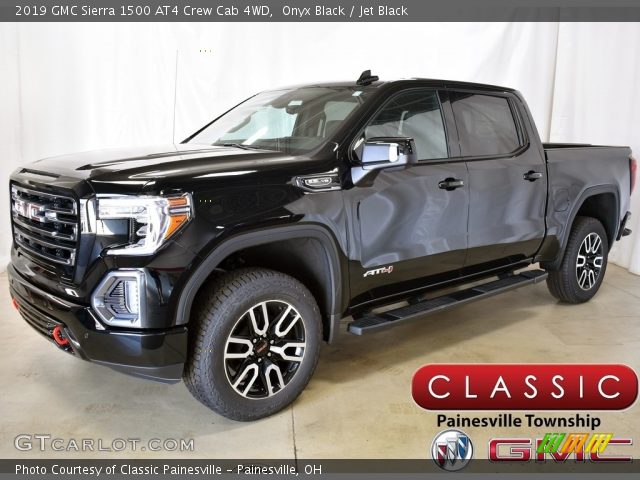 2019 GMC Sierra 1500 AT4 Crew Cab 4WD in Onyx Black