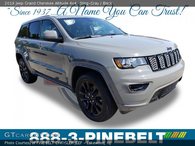 2019 Jeep Grand Cherokee Altitude 4x4 in Sting-Gray