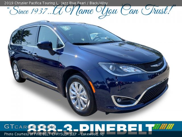 2019 Chrysler Pacifica Touring L in Jazz Blue Pearl