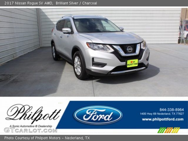 2017 Nissan Rogue SV AWD in Brilliant Silver