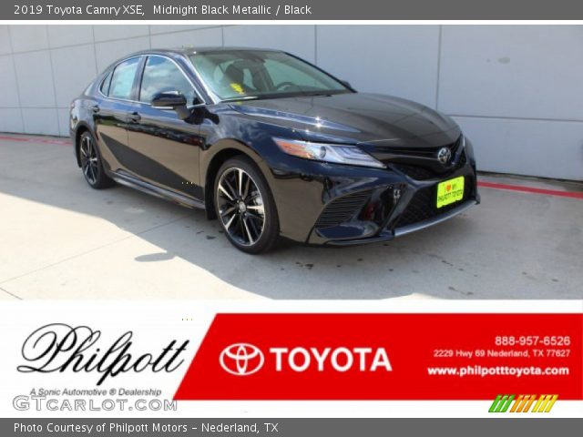 2019 Toyota Camry XSE in Midnight Black Metallic