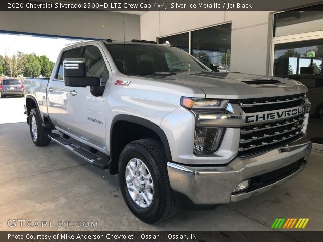 2020 Chevrolet Silverado 2500HD LTZ Crew Cab 4x4 in Silver Ice Metallic