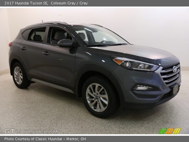 2017 Hyundai Tucson SE in Coliseum Gray