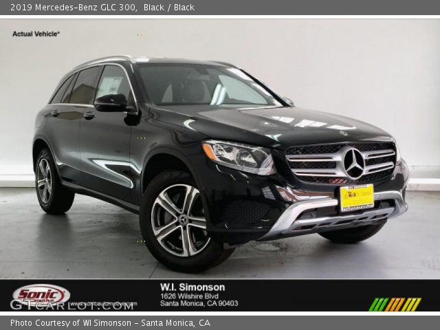 2019 Mercedes-Benz GLC 300 in Black