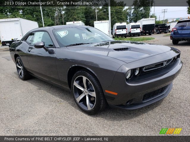 2019 Dodge Challenger SXT in Granite Pearl
