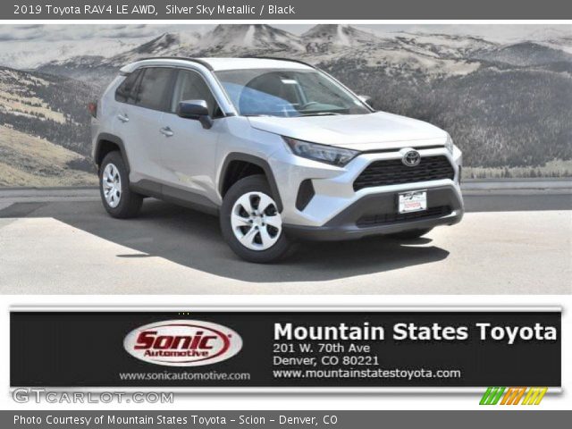 2019 Toyota RAV4 LE AWD in Silver Sky Metallic